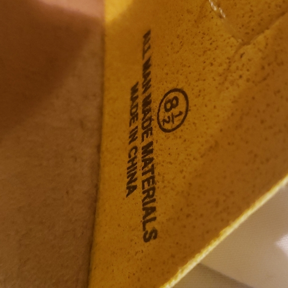 Sandals - Picture 6 of 6